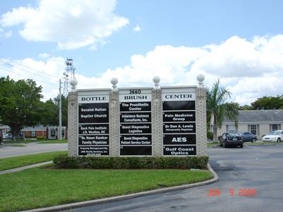 Bottle Brush Center
