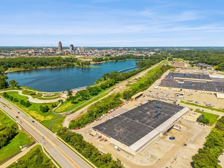 Industrial space for Rent at 2301 Fleur Drive in Des Moines
