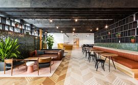Common Desk - Travis Park Plaza