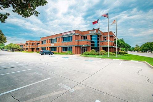 Valwood Business Center