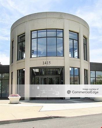 Oak Brook Regency Towers - East