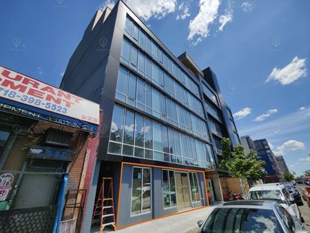 Photo of commercial space at 927 Atlantic Ave in Brooklyn