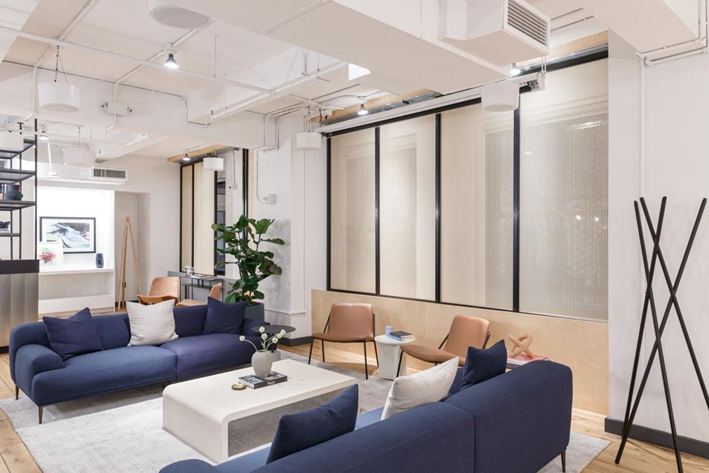 11 Park Place - Industrious - City Hall