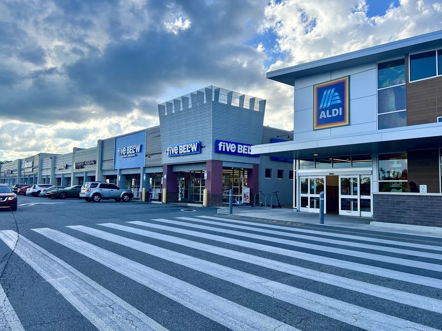 Westend Square - Located near the Universities