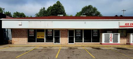 Photo of commercial space at 2600 S. Cedar St in Lansing