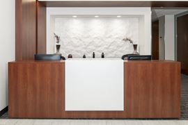 Regus - US Bank Tower