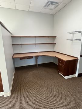 Airlie Professional Center