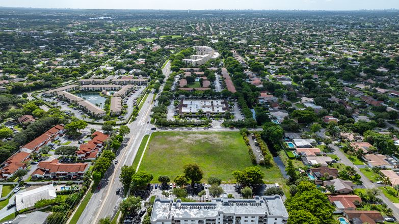 Royal Palm Blvd