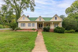 117 E. Salisbury
