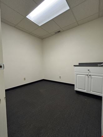 508 Idlewild Avenue, Suite 3