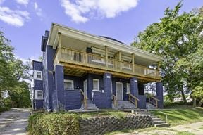 2207 E 24th Ter