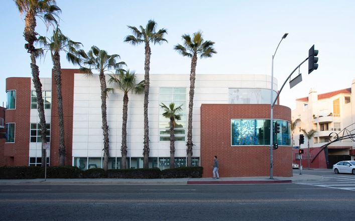 Blankspaces - Santa Monica Main St