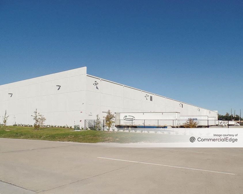 Keystone Automotive Headquarters 1101 East Richey Road Industrial Building