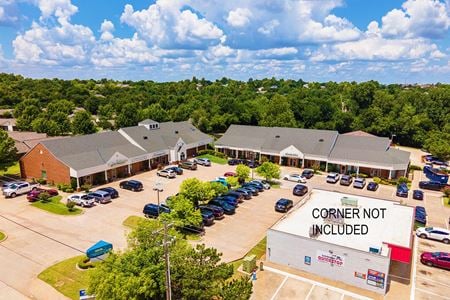 Retail space for Sale at 1401-1425 E. AYERS STREET in Edmond