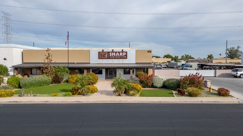 128 W Boxelder Pl