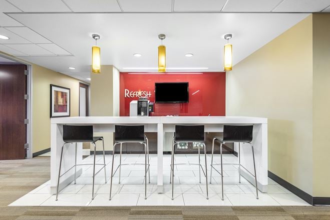 NH, Nashua – One Tara Boulevard