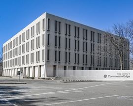 Park 80 East