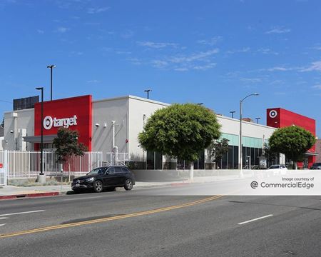 Retail space for Rent at 415 South La Brea Avenue in Los Angeles
