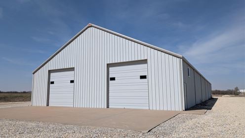 STORAGE WAREHOUSE ON 5± ACRES