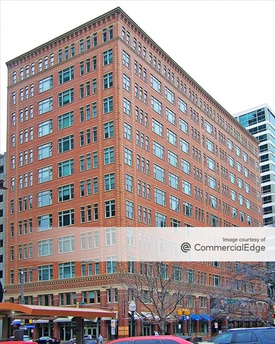 Chase Bank Building 420 Throckmorton Street Office Building