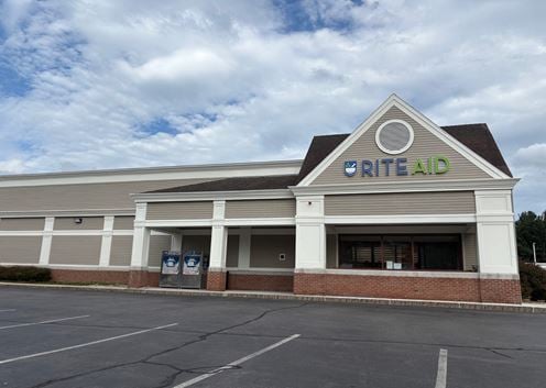 Freestanding Retail Opportunity ±15,251 SF