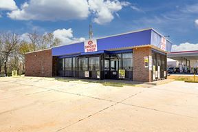 1,498 SF Retail Building For Sale on Kansas & I-44