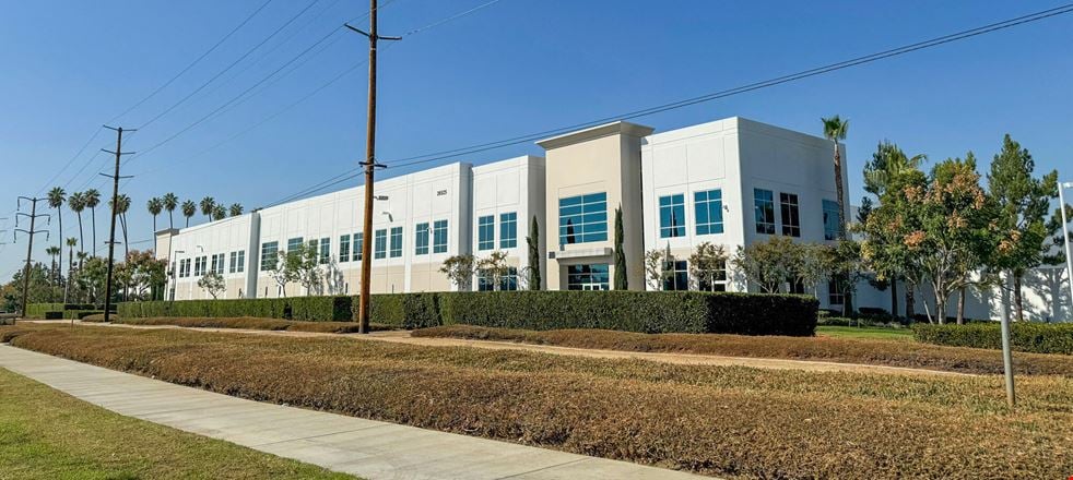 Industrial space for Rent at 26525 Pioneer Ave # 1 2 in Redlands