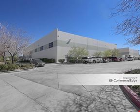 2284- Palmdale Industrial Warehouse Space