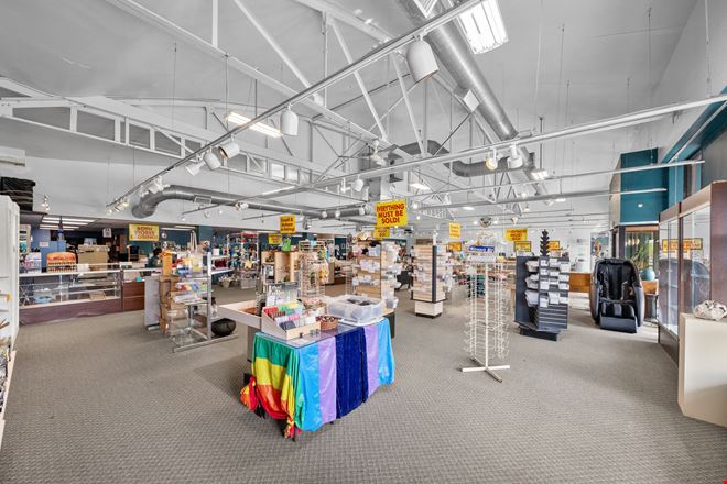3936 Broadway Blvd