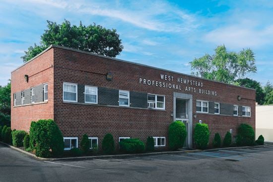 380 Hempstead Ave