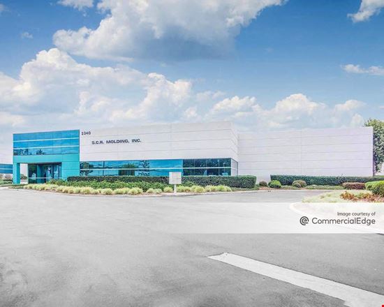 Corona Business Center