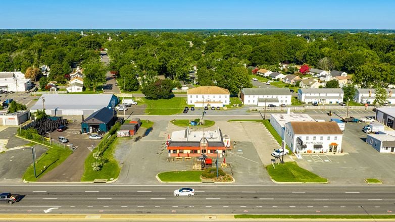 ±2,601 SF Freestanding Restaurant on 0.76 AC