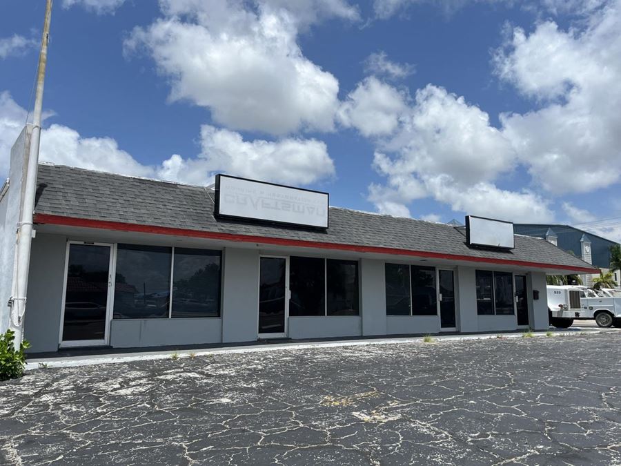 4632 Del Prado Blvd S