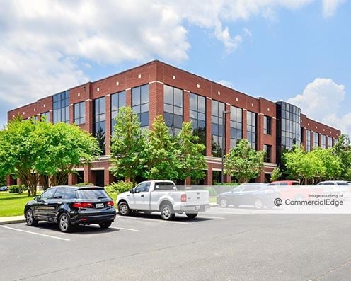 Maryland Farms Office Park - Hickory Trace