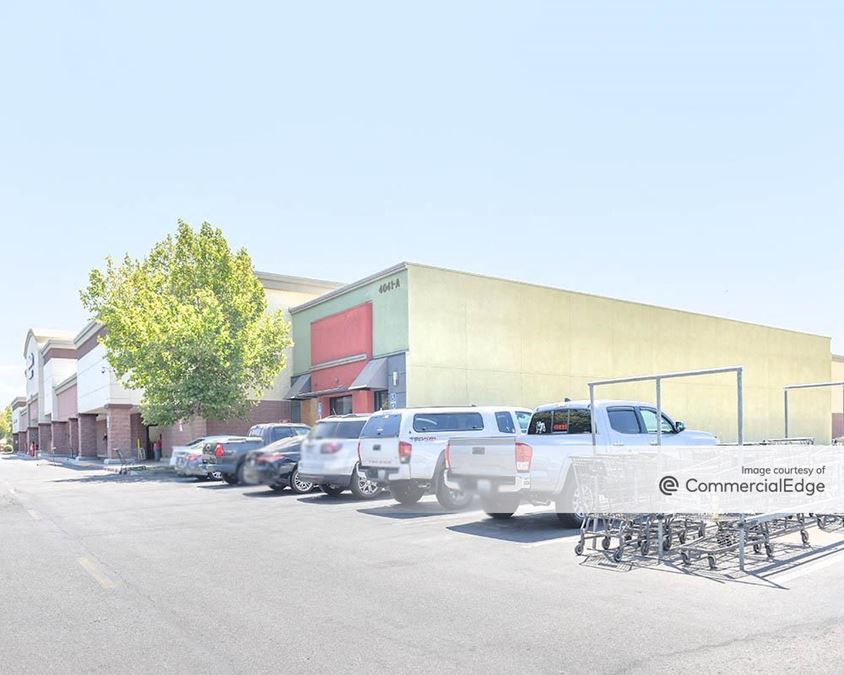 3939 West Caldwell Avenue, Visalia, CA retail Building