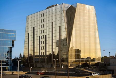 Office space for Rent at 7151 Rue Jean-Talon Est in Montréal