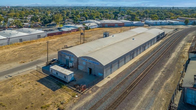 High Exposure Heavy Industrial Building in Fresno, CA