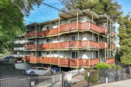 REO Sale: Redwood Crest Apartments | Oakland MSA