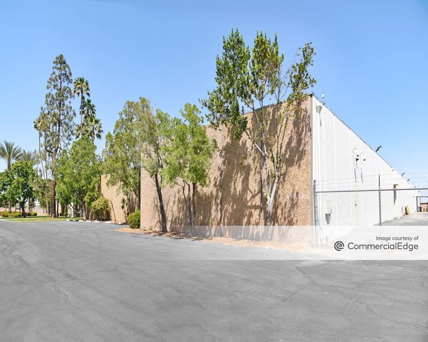 1900 East Brundage Lane, Bakersfield, CA CommercialSearch