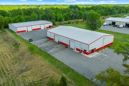 Industrial space for Rent at 3073 Northeast 37th Place in Wildwood