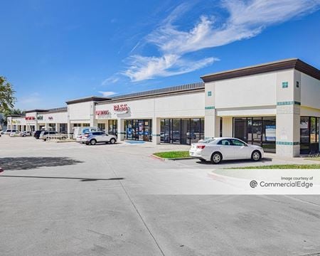 Retail space for Rent at 5904 South Cooper Street in Arlington