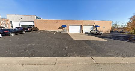 Industrial space for Rent at 801 N. State Street in Elgin