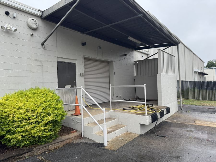 215 & 219 Lovvorn Rd