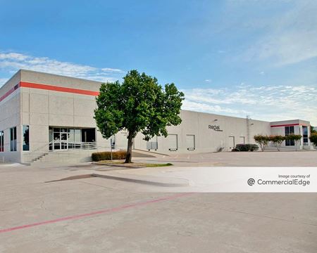 Industrial space for Rent at 1735 West Crosby Road in Carrollton