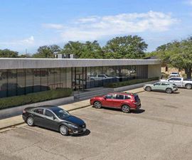 1512 Lake Air Dr