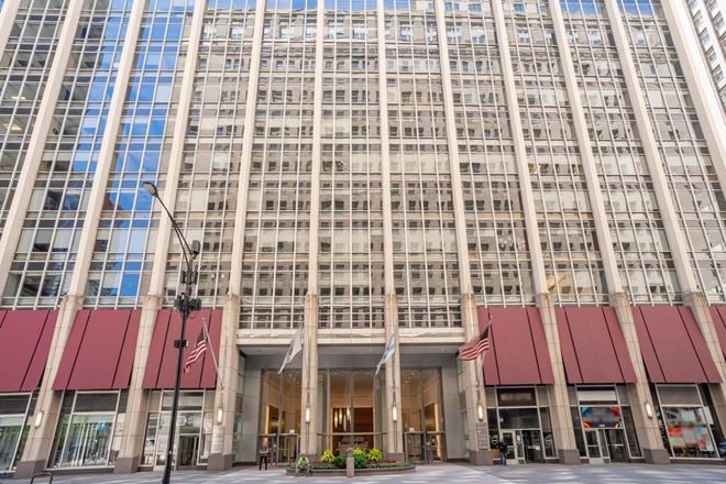 IL, Chicago - 111 W. Jackson
