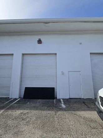 Full warehouse 100% A/C Unit 11923