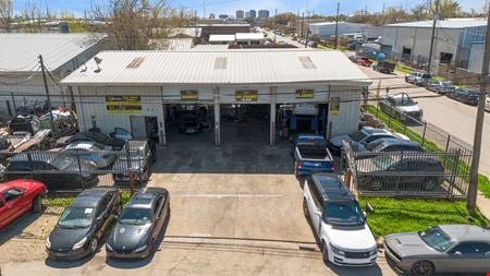 Other space for Sale at 3325 Buttercup St in Houston