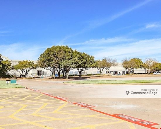 2450 SW Grapevine Pkwy
