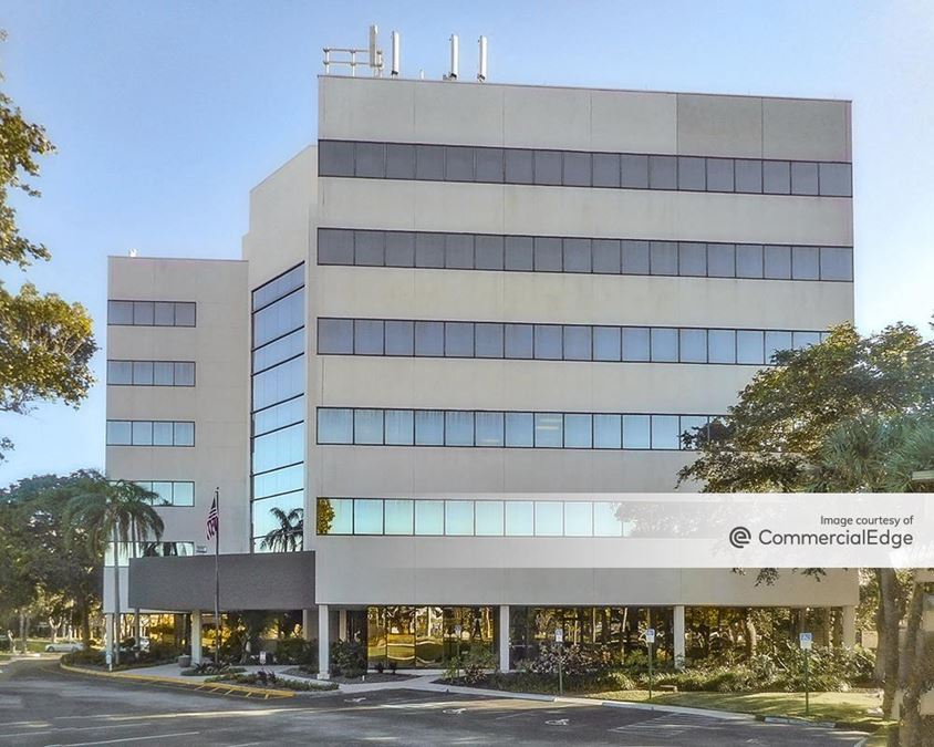 Spectrum Office Park 4901 NW 17th Way 4901 NW 17th Way, Fort